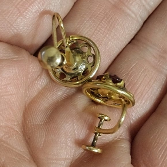 Antique  10k gold filled with garnet screw back clip on earrings - Picture 5 of 8